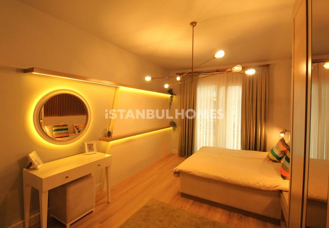 Immobilien Mit Seeblick In Der Nähe Der Hauptstraße In Istanbul 14