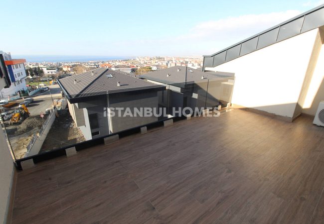 Spacieuses Maisons Triplex Près De La Mer À Istanbul Beylikduzu 26