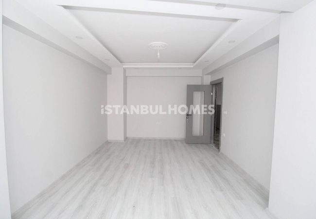 Duplex Apartment Near the Main Road in Bayrampasa Istanbul 5