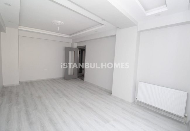 Duplex Apartment Near the Main Road in Bayrampasa Istanbul 6