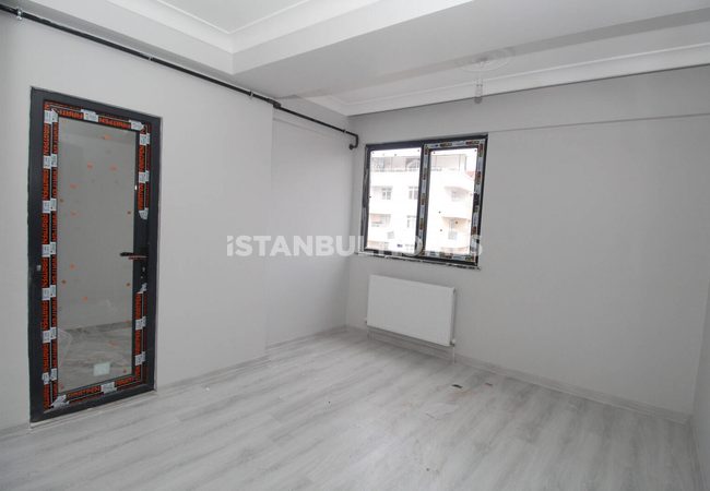 Duplex Apartment Near the Main Road in Bayrampasa Istanbul 8