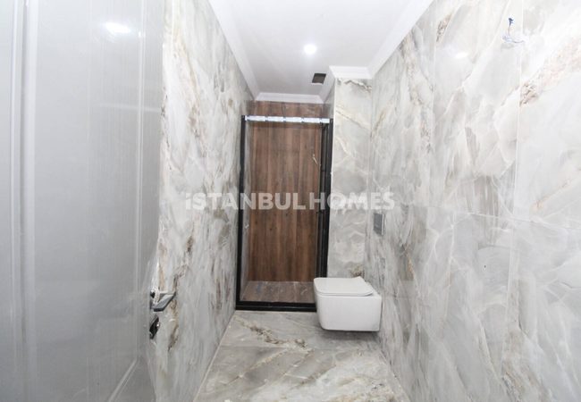 Duplex Apartment Near the Main Road in Bayrampasa Istanbul 14