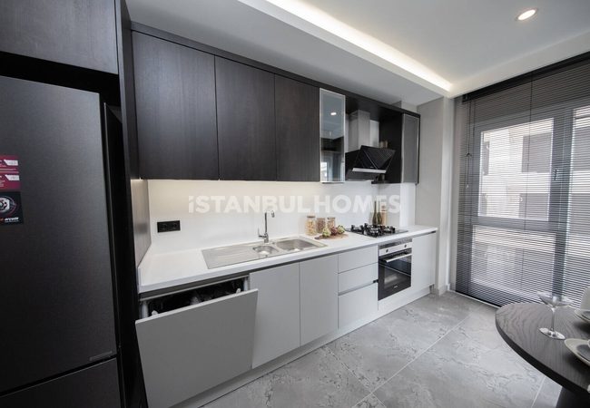 İstanbul Zeytinburnu'nda Geniş Kullanım Alanı Sunan Daireler 13
