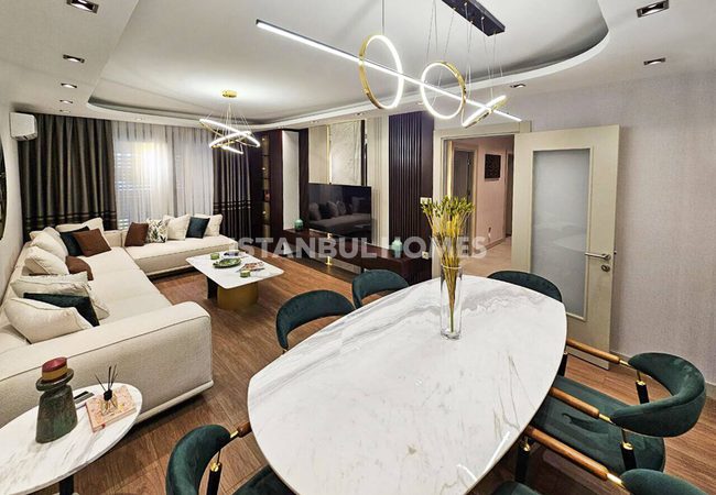 İstanbul Küçükçekmece'de Havuzlu Sitede Satılık Daireler 8
