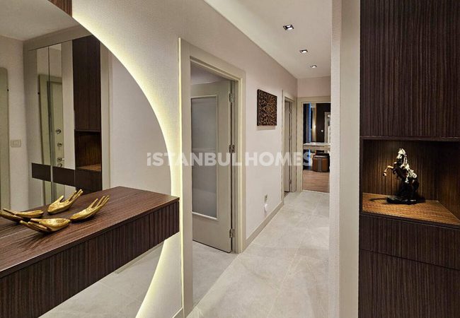 İstanbul Küçükçekmece'de Havuzlu Sitede Satılık Daireler 17