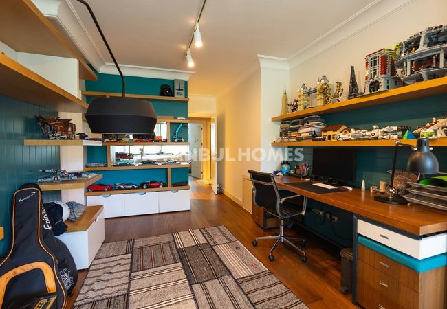 Detached Sea-view House with Pool in Istanbul Sariyer 12