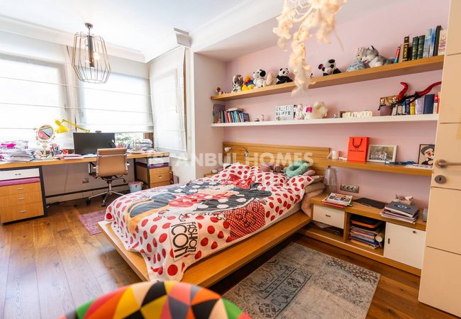 Detached Sea-view House with Pool in Istanbul Sariyer 15