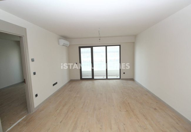 İstanbul'da Zengin Olanaklara Sahip Sitede 1+1 Daire 2