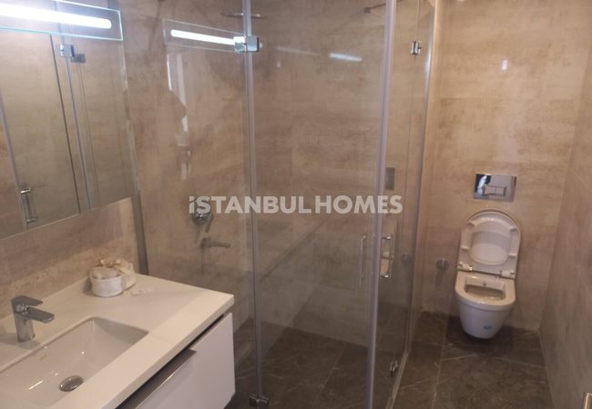 Flats in a Complex with a Pool in Buyukcekmece 16