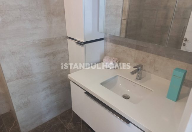 Flats in a Complex with a Pool in Buyukcekmece 10