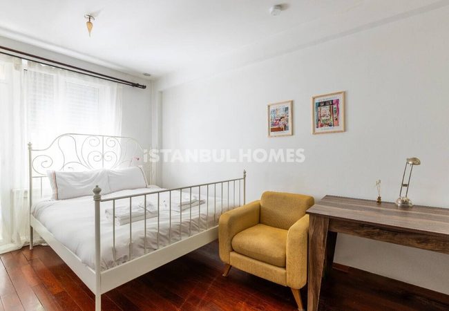 Üsküdar'da Boğaz Manzaralı Airbnb Lisanslı Daire 12