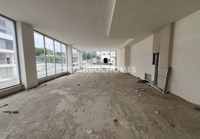 İstanbul Çekmeköy'de Metroya Yakın Satılık Dükkan 3