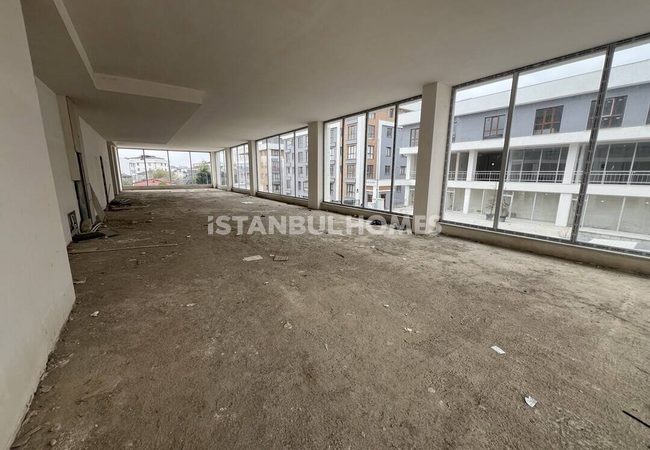 İstanbul Çekmeköy'de Metroya Yakın Satılık Dükkan 4