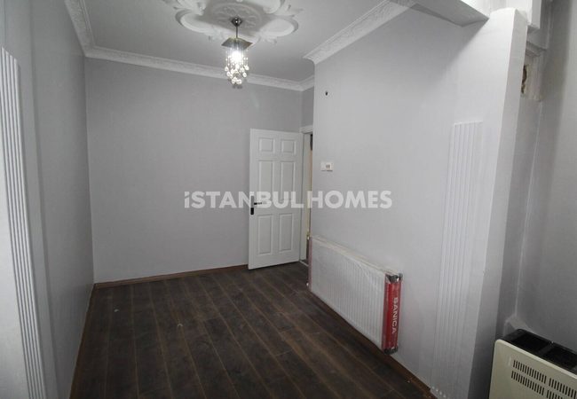 1-schlafzimmer-immobilien 1 Km Zum Meer In Fatih Silivrikapı 10