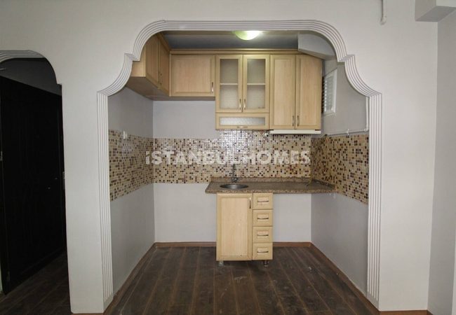 1-schlafzimmer-immobilien 1 Km Zum Meer In Fatih Silivrikapı 9
