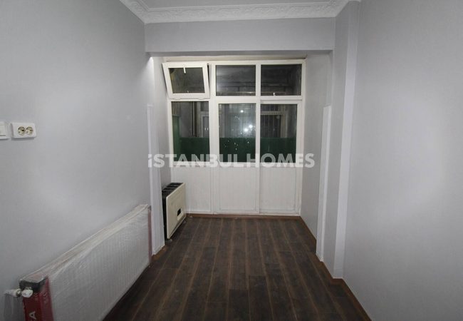 1-schlafzimmer-immobilien 1 Km Zum Meer In Fatih Silivrikapı 11