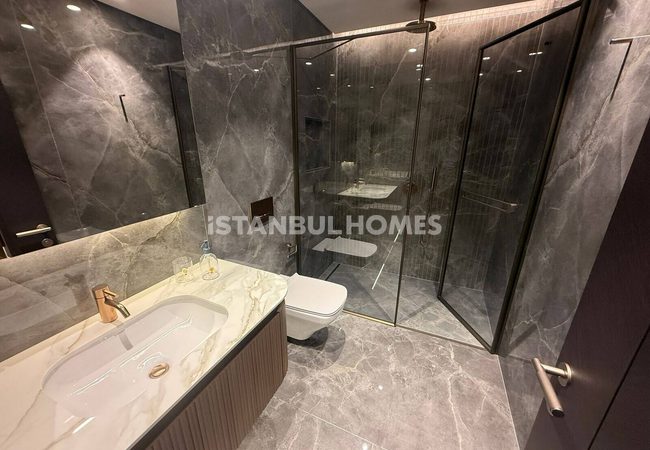 Elegante Wohnungen In Einer Anlage Mit Hallenbad In İstanbul 19