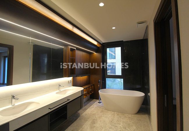 Elegant Apartments in a Richly-featued Complex in Bakirkoy 21
