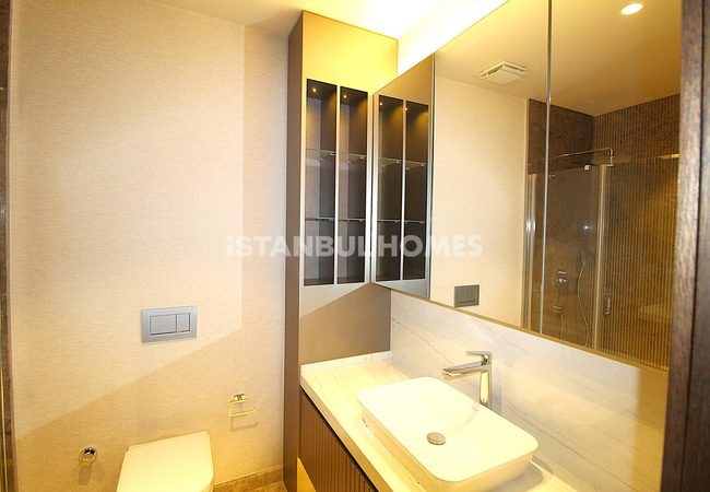 Elegant Apartments in a Richly-featued Complex in Bakirkoy 26