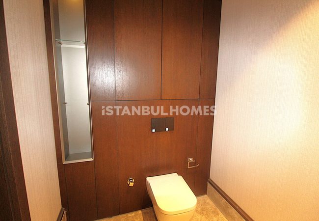 Elegant Apartments in a Richly-featued Complex in Bakirkoy 32
