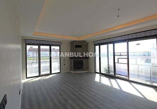 İstanbul Silivri’de Özel Havuzlu Müstakil Villalar 8