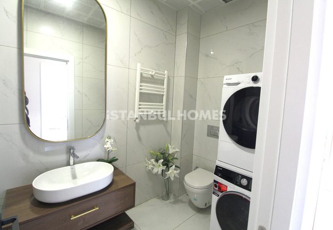 شقق بتصميم أنيق في مجمع سكني مع مسبح في باغجيلار، إسطنبول 19