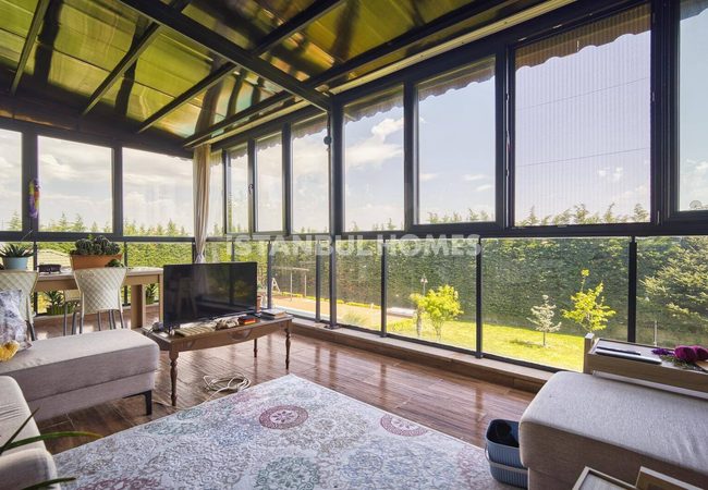 İstanbul Büyükçekmece'de Marina Yakınında Havuzlu Geniş Villa 27
