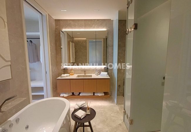 Stylish Middle Floor Apartments and Penthouses in Bakirkoy 24