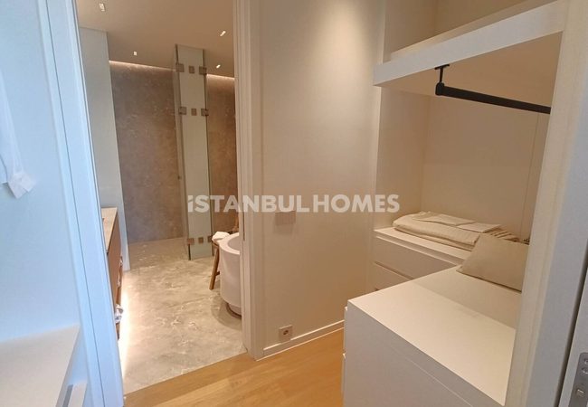 Stylish Middle Floor Apartments and Penthouses in Bakirkoy 31