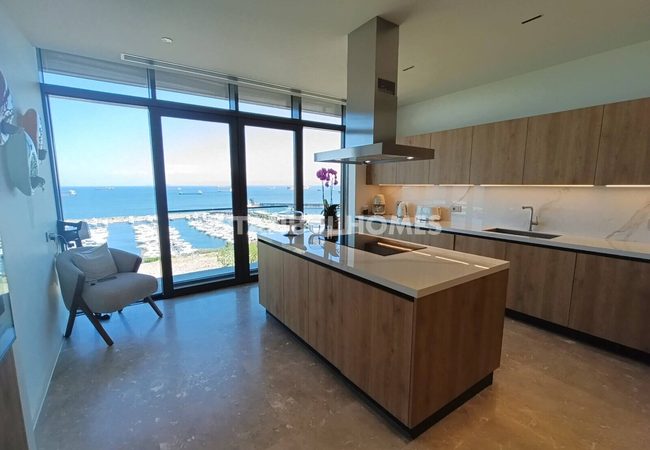 Stylish Middle Floor Apartments and Penthouses in Bakirkoy 16