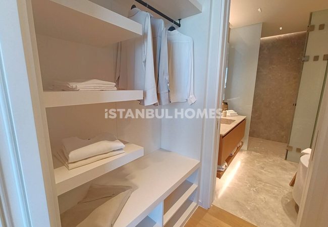 Stylish Middle Floor Apartments and Penthouses in Bakirkoy 30