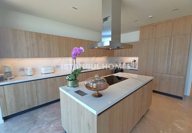 Stylish Middle Floor Apartments and Penthouses in Bakirkoy 17
