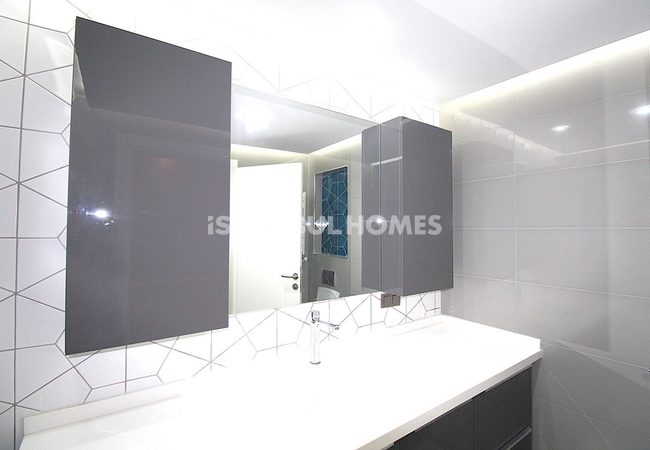 High-end Middle Floor Apartment in Eyüpsultan Istanbul 40