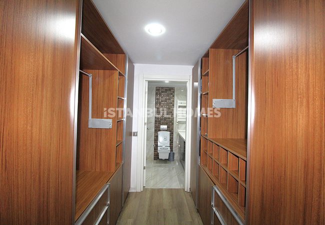 High-end Middle Floor Apartment in Eyüpsultan Istanbul 44