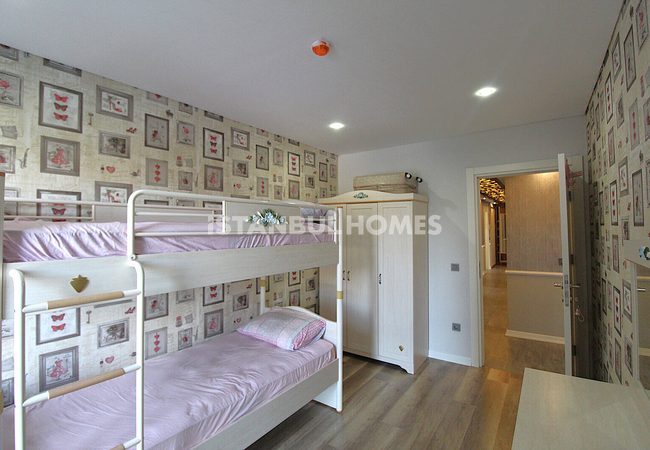 High-end Middle Floor Apartment in Eyüpsultan Istanbul 31