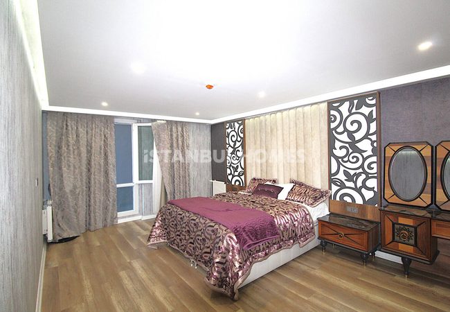 High-end Middle Floor Apartment in Eyüpsultan Istanbul 26