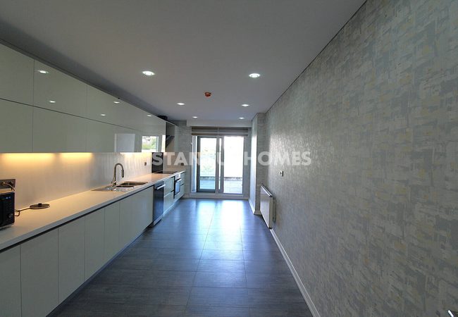 High-end Middle Floor Apartment in Eyüpsultan Istanbul 23