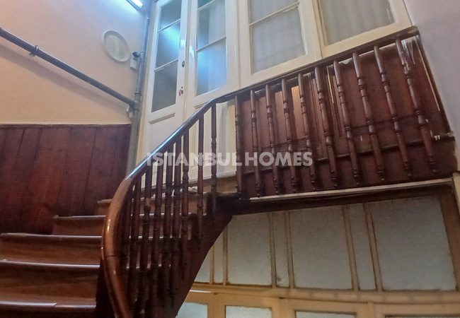 Потрясающий дом с развитой инфраструктурой в Стамбуле 38