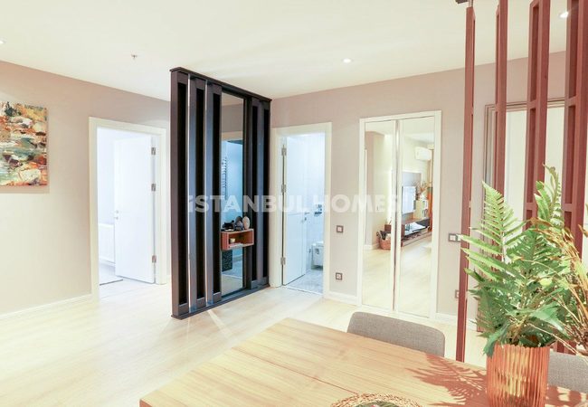 Real Estate in a Complex with Rich Facilities in Kucukcekmece 30