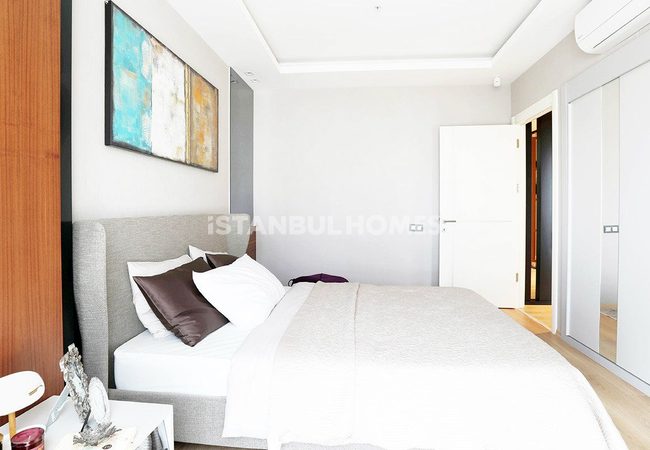 Real Estate in a Complex with Rich Facilities in Kucukcekmece 23