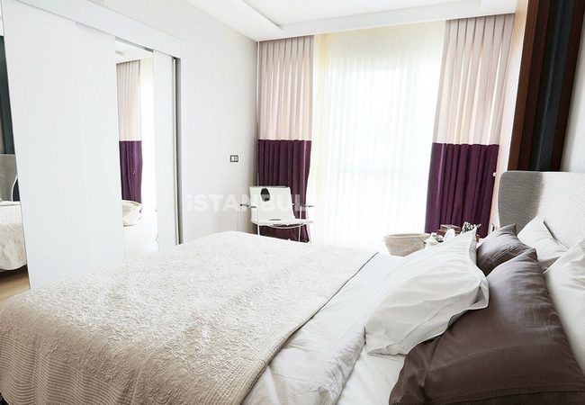 Real Estate in a Complex with Rich Facilities in Kucukcekmece 22