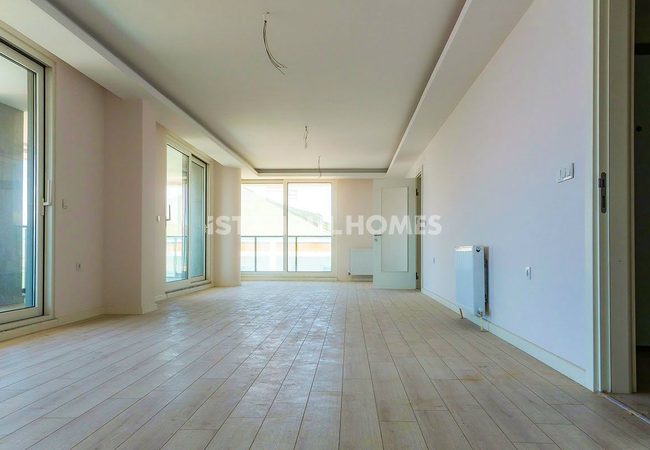 Spacious Sea View Real Estate in Buyukcekmece, Istanbul 14