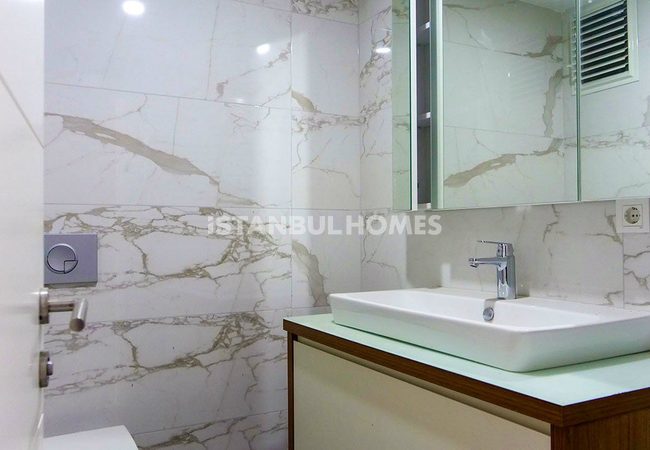 Spacious Sea View Real Estate in Buyukcekmece, Istanbul 21