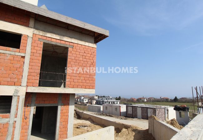 New Build Triplex Villas with Private Pool in Beylikduzu 51