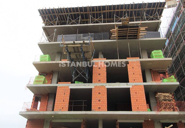 Real Estate with Bosphorus Views in a Secure Complex in Uskudar 22
