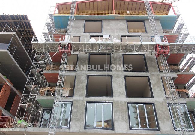 Real Estate with Bosphorus Views in a Secure Complex in Uskudar 25