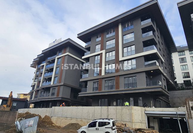 Real Estate in Equipped Complex in Uskudar Istanbul 24