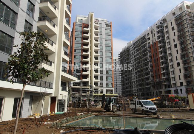 Wohnungen In Einem Sicheren Pool Komplex In Kartal Istanbul 21