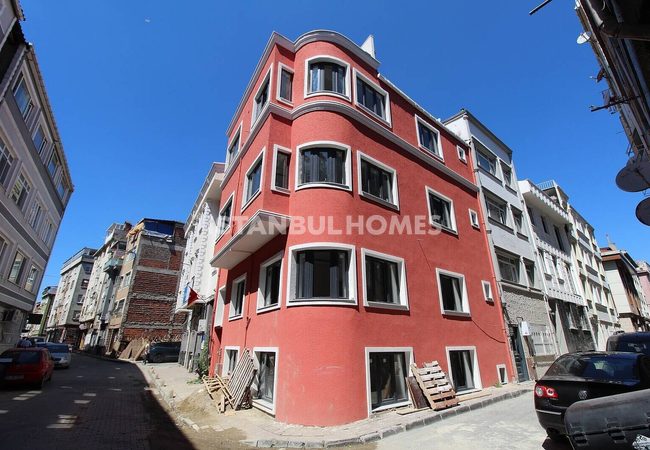 Fully Furnished Renovated Building in Istanbul Fatih 20