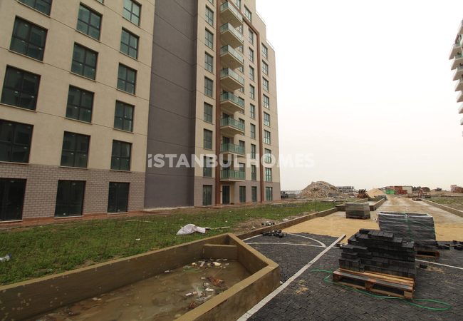 Immobilien Mit Seeblick In Der Nähe Der Hauptstraße In Istanbul 21